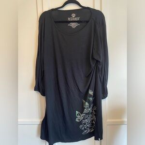 Artisan’s black comfy t shirt dress with detail at bottom